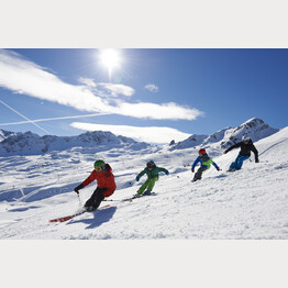 Ski-Familie.jpg | © Arosa Tourismus / Nina Hardegger-Mattli