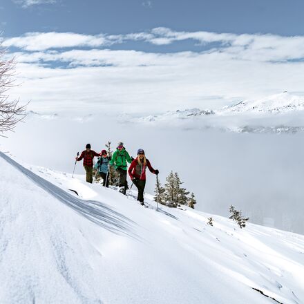 Schneeschuhlaufen in Lenzerheide | © Urban Engel Perspectiva